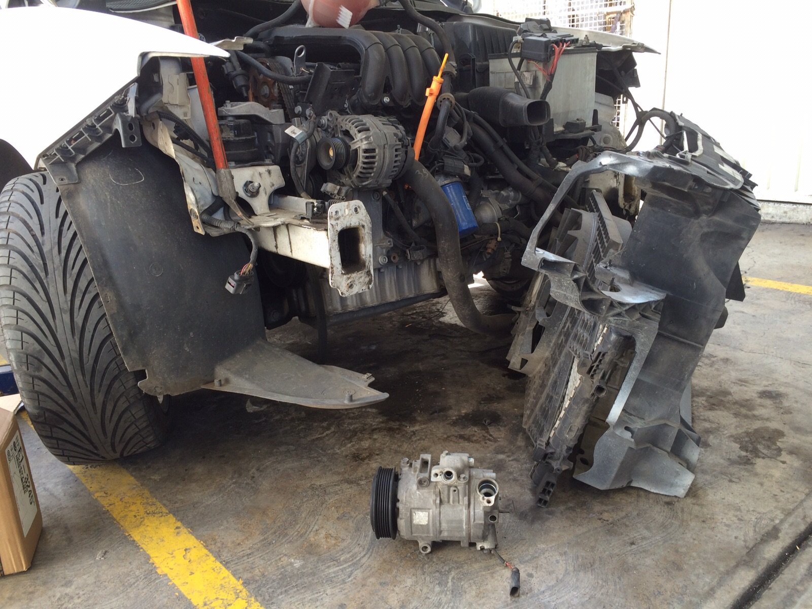 RECICLAJE DE CARROS Y MOTOS